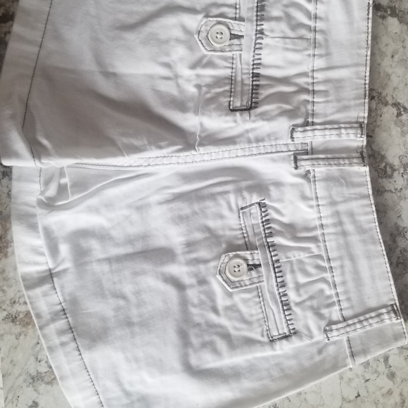 Vanity shorts - Picture 2 of 3